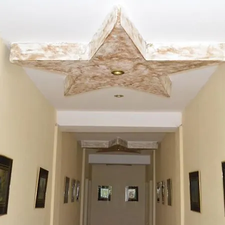 게스트하우스 Denisa 데포리노드